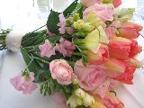 mazzo di fiori per matrimonio con tulipani e rose