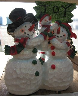pinguini di neve giocattolo