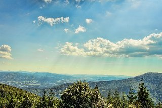 cielo sublime sulle montagne